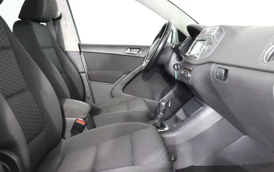 Volkswagen Tiguan 2.00 автоматическая, фото №1