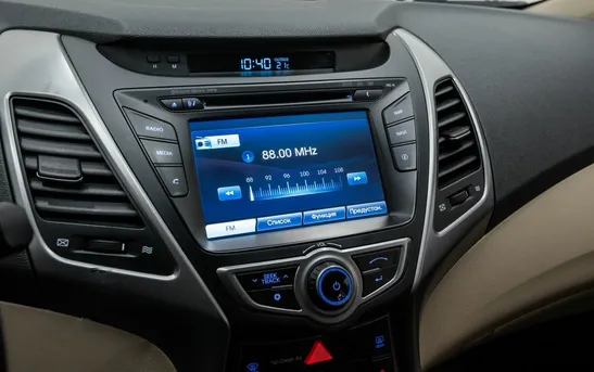 Hyundai Elantra 1.80 автоматическая, фото №1