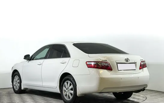 Toyota Camry 2.40 автоматическая, фото №1