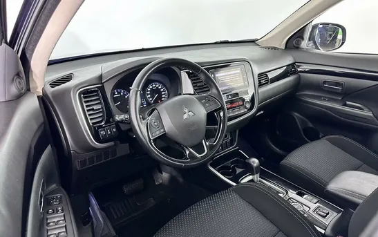 Mitsubishi Outlander 2.00 вариатор, фото №1