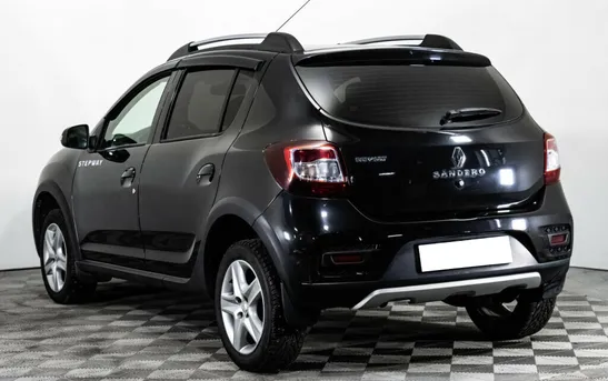 Renault Sandero 1.60 автоматическая, фото №1