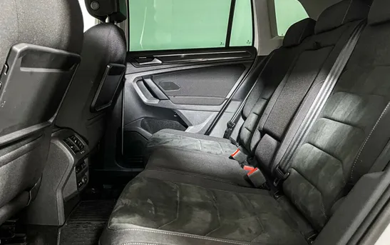 Volkswagen Tiguan 2.00 робот, фото №1