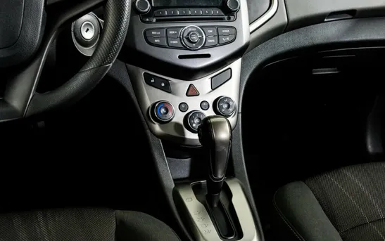 Chevrolet Aveo 1.60 автоматическая, фото №1