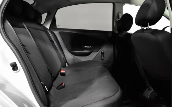 Nissan Almera 1.60 автоматическая, фото №1