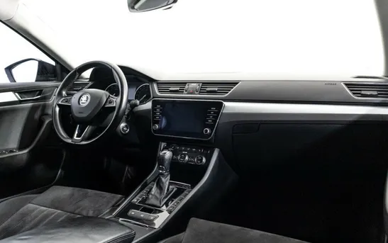 Skoda Superb 2.00 робот, фото №1