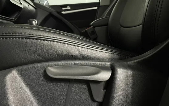 Volkswagen Tiguan 2.00 автоматическая, фото №1