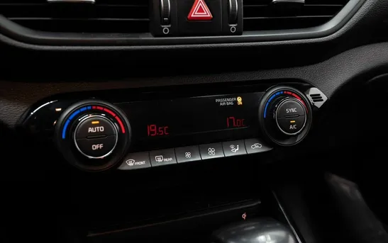 Kia Cerato 2.00 автоматическая, фото №1