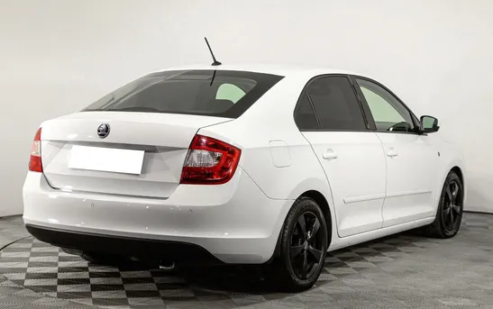 Skoda Rapid 1.40 робот, фото №1