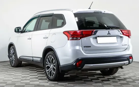 Mitsubishi Outlander 2.40 вариатор, фото №1