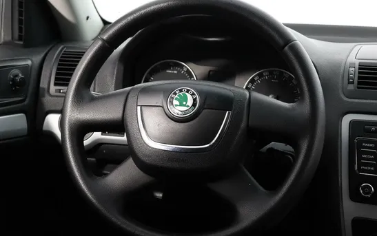 Skoda Octavia 1.80 робот, фото №1
