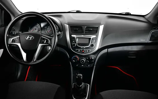 Hyundai Solaris 1.60 механика, фото №1