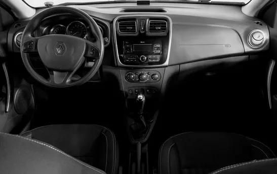 Renault Logan 1.60 автоматическая, фото №1