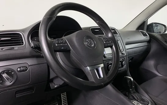 Volkswagen Golf 1.40 робот, фото №1