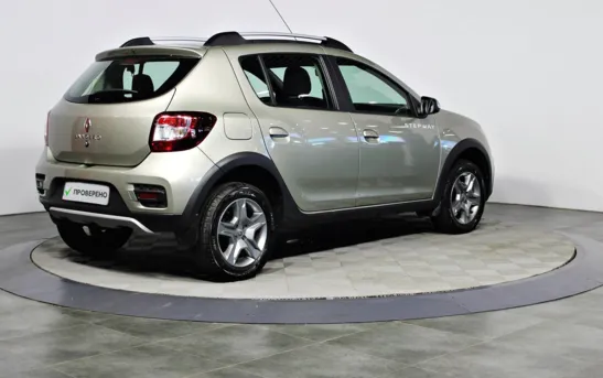 Renault Sandero 1.60 механика, фото №1