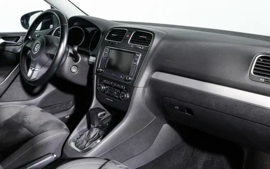 Volkswagen Golf 1.40 робот, фото №1