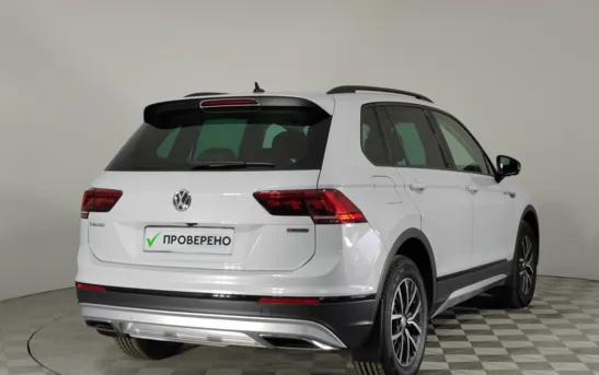 Volkswagen Tiguan 2.00 робот, фото №1