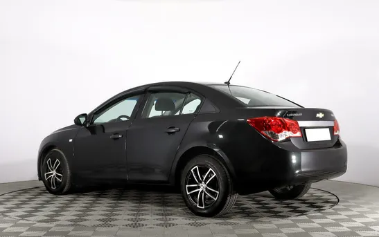 Chevrolet Cruze 1.60 механика, фото №1