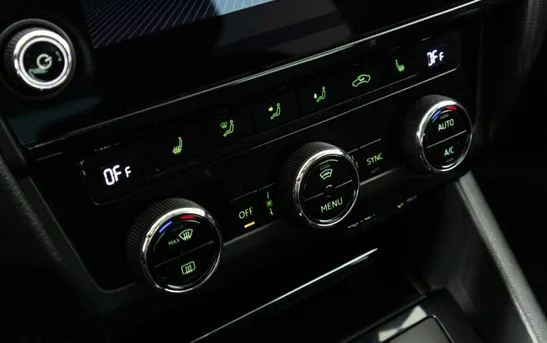 Skoda Octavia 1.60 механика, фото №1