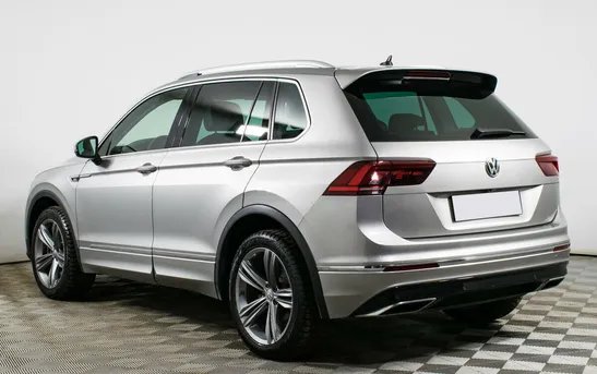 Volkswagen Tiguan 2.00 робот, фото №1