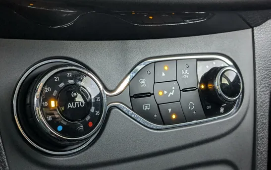 Renault Sandero 1.60 автоматическая, фото №1