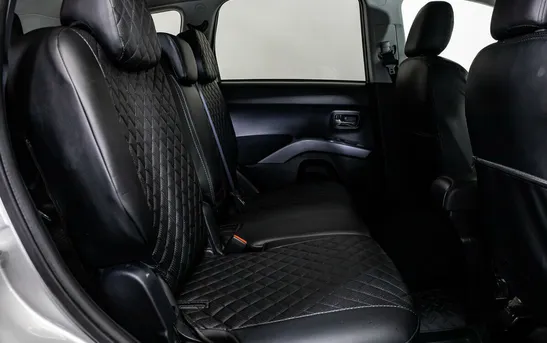 Mitsubishi Outlander 3.00 автоматическая, фото №1