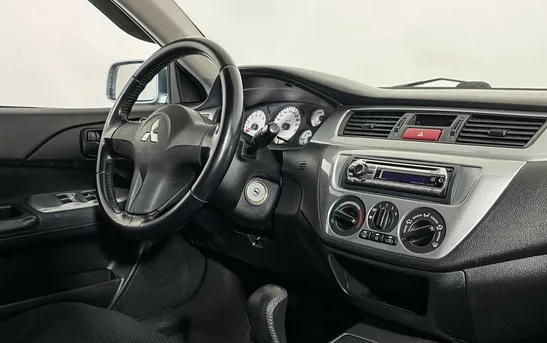 Mitsubishi Lancer 1.60 механика, фото №1