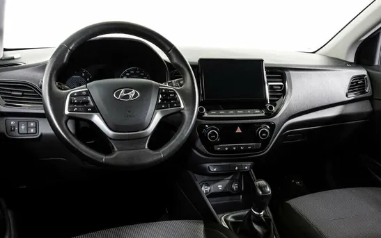 Hyundai Solaris 1.60 механика, фото №1