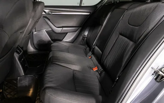 Skoda Octavia 1.80 робот, фото №1