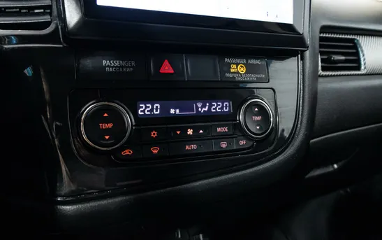 Mitsubishi Outlander 2.00 вариатор, фото №1
