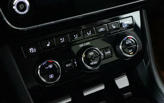 Skoda Superb 1.80 робот, фото №1