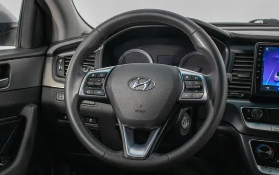 Hyundai Sonata 2.00 автоматическая, фото №1