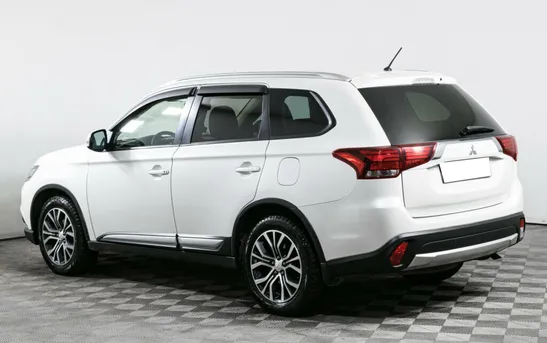 Mitsubishi Outlander 2.40 вариатор, фото №1