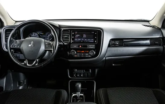 Mitsubishi Outlander 2.00 вариатор, фото №1