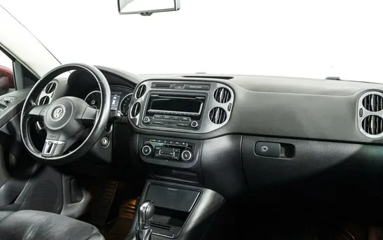 Volkswagen Tiguan 2.00 автоматическая, фото №1
