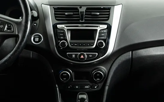 Hyundai Solaris 1.60 автоматическая, фото №1