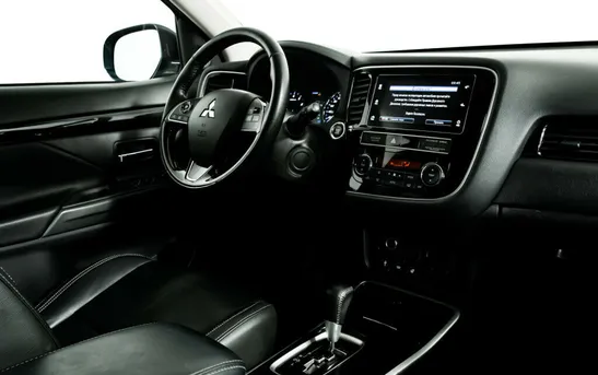 Mitsubishi Outlander 2.00 вариатор, фото №1