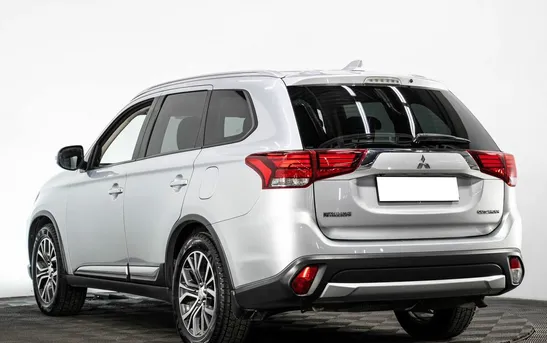 Mitsubishi Outlander 2.00 вариатор, фото №1