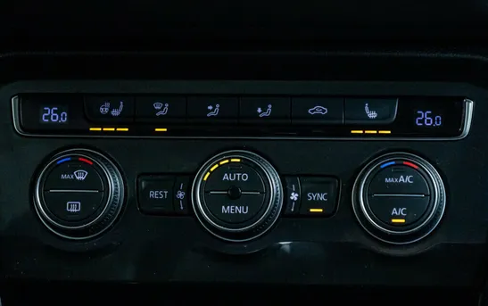 Volkswagen Tiguan 2.00 робот, фото №1