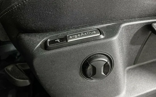 Volkswagen Tiguan 2.00 робот, фото №1