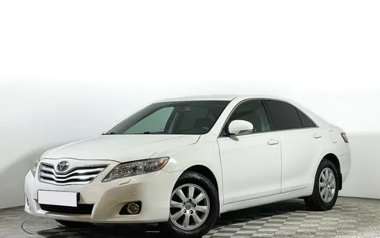 Toyota Camry 2.40 автоматическая, фото №1