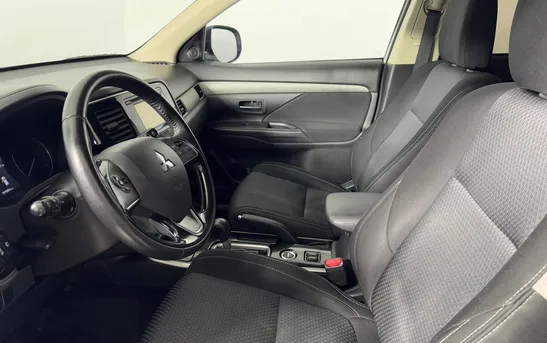 Mitsubishi Outlander 2.00 вариатор, фото №1
