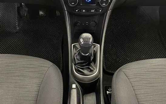 Hyundai Solaris 1.60 механика, фото №1