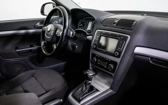 Skoda Octavia 1.80 робот, фото №1