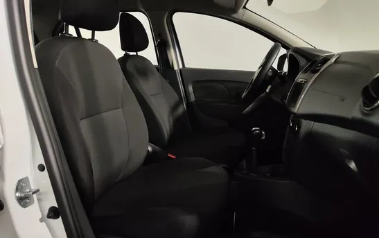 Renault Logan 1.60 автоматическая, фото №1