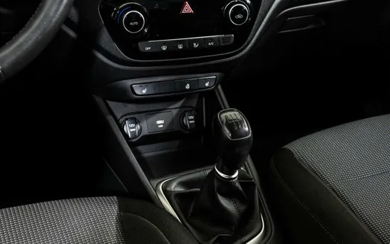 Hyundai Solaris 1.60 механика, фото №1