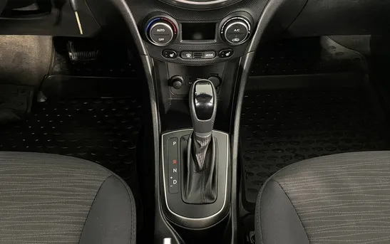 Hyundai Solaris 1.60 автоматическая, фото №1