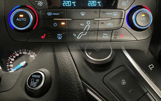 Ford Focus 1.60 робот, фото №1