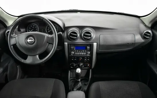 Nissan Almera 1.60 механика, фото №1