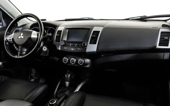 Mitsubishi Outlander 2.00 вариатор, фото №1