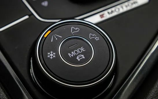 Volkswagen Tiguan 2.00 робот, фото №1